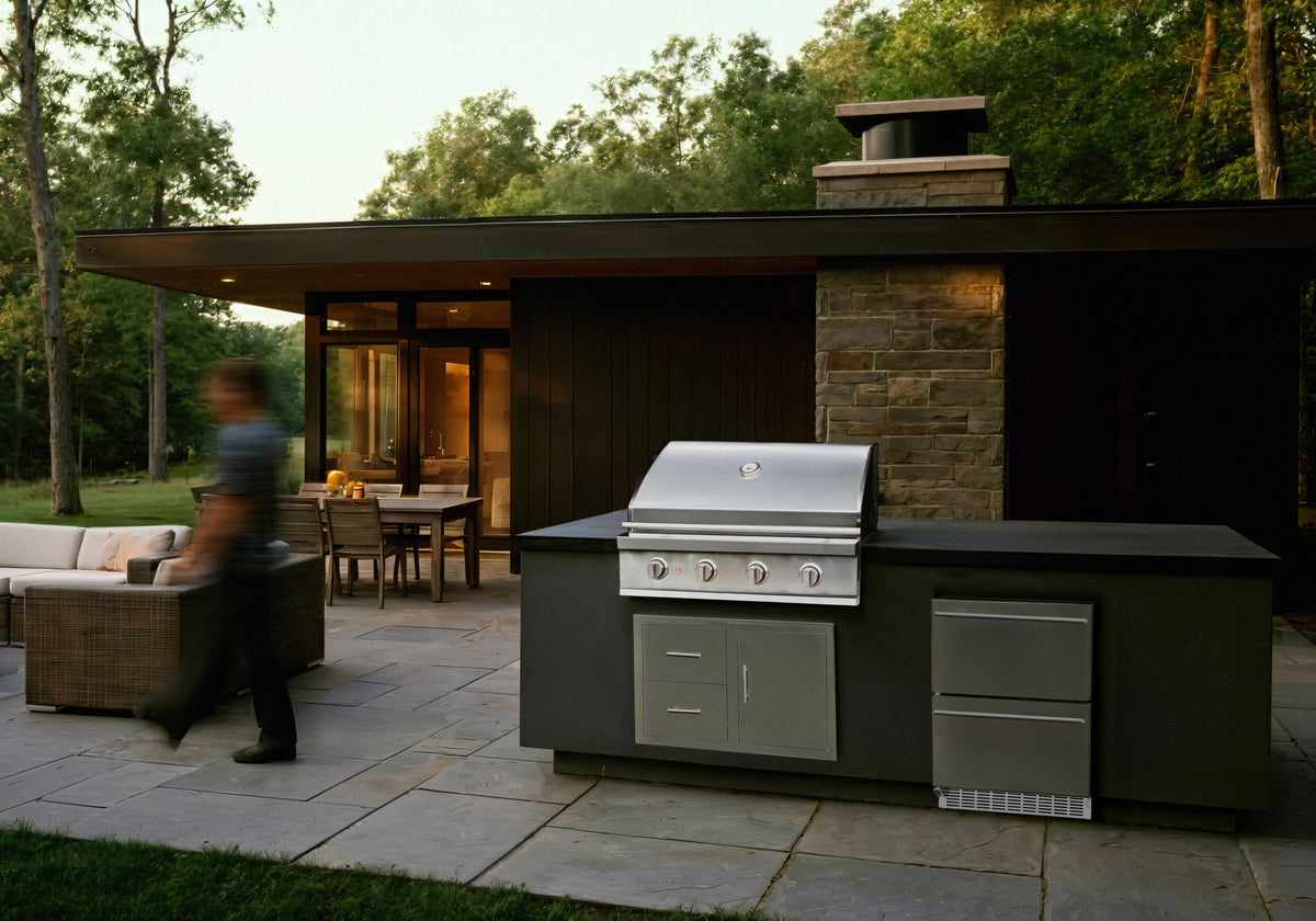 Summerset Sizzler 40-Inch 5-Burner Built-in Gas Grill