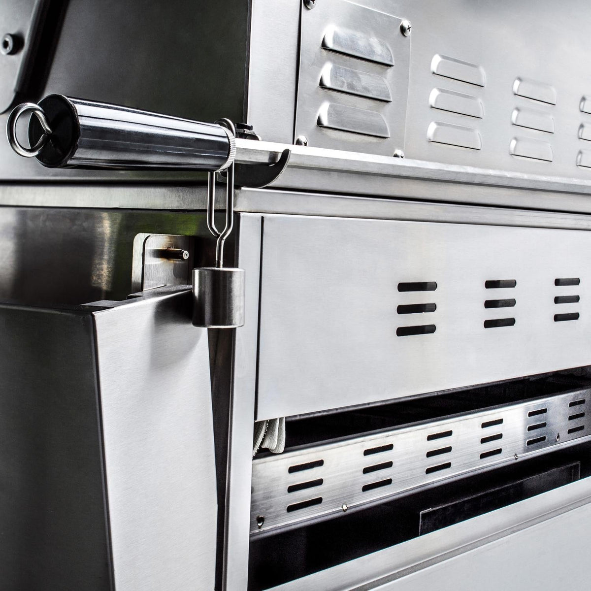 Blaze Professional LUX 44-Inch 4-Burner Freestanding Gas Grill with Rotisserie