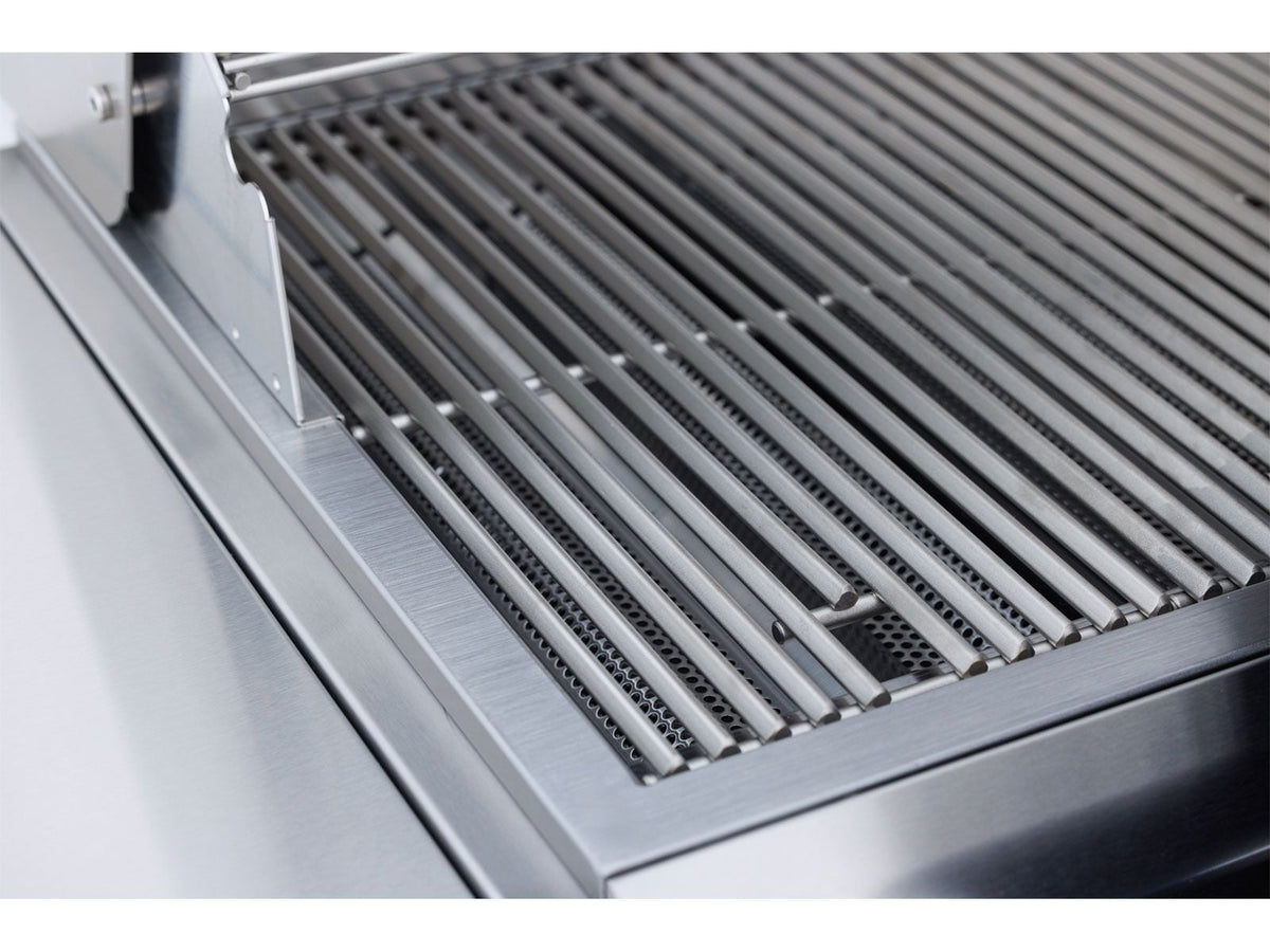 Blaze BCM 25-Inch 3-Burner Built-In Gas Grill