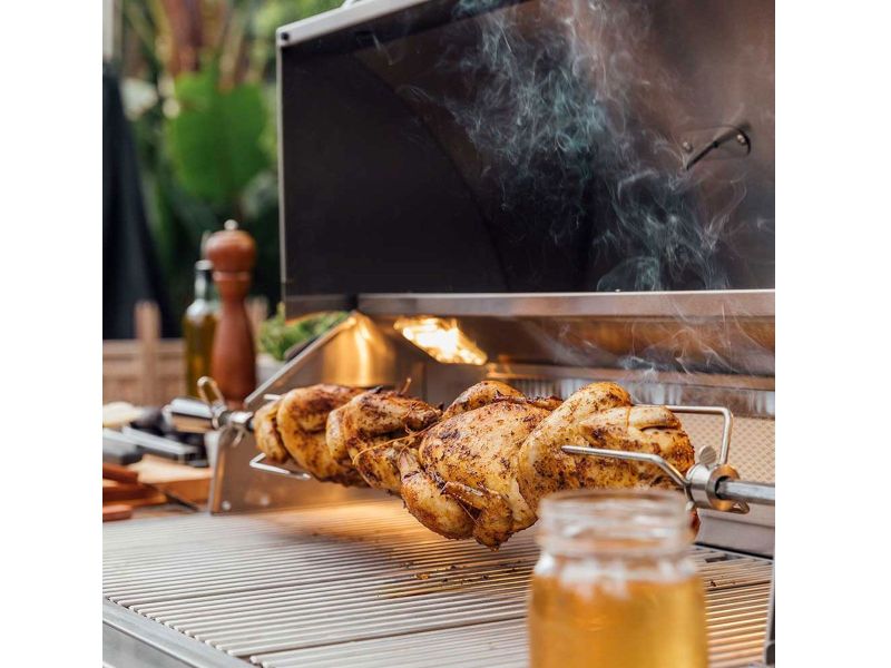 Summerset Sizzler Pro 40-Inch 5-Burner Built-In Gas Grill With Rear Infrared Burner